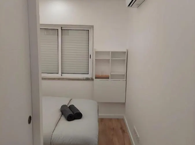 Konukevi Lisbon South Bay 3*
