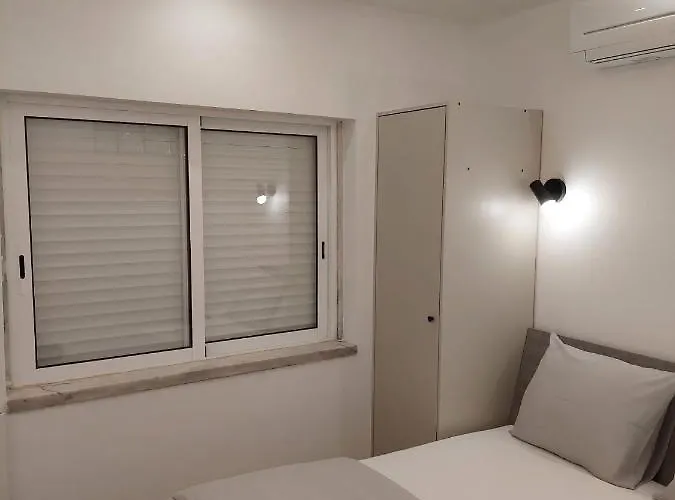 Lisbon South Bay 3*