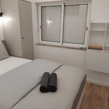 Lisbon South Bay Αλμάδα