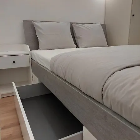 Lisbon South Bay Πανσιόν Αλμάδα