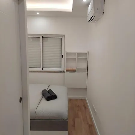 Πανσιόν Lisbon South Bay 3*