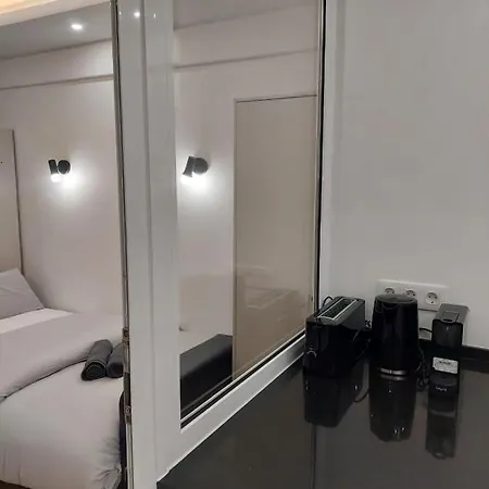 Πανσιόν Lisbon South Bay Αλμάδα